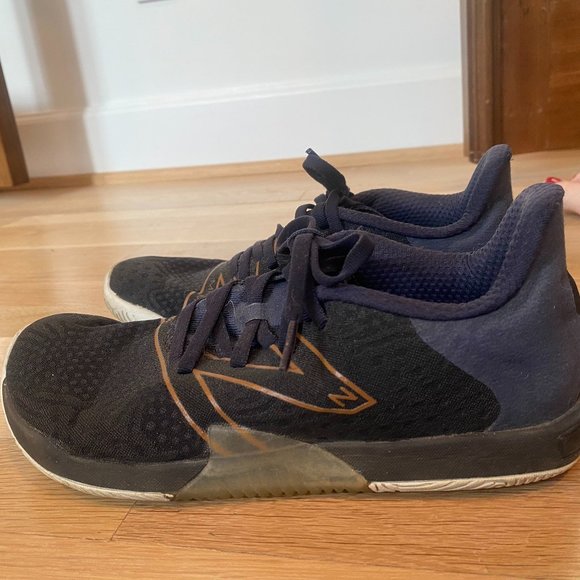 New Balance  Minimus TR Women's 7.5 Wide in Black/Outerspace (Navy) - Picture 2 of 7